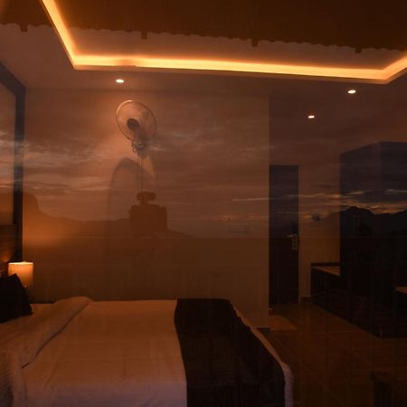 Mirth Hotels And Resorts Kanthalloor ภายนอก รูปภาพ