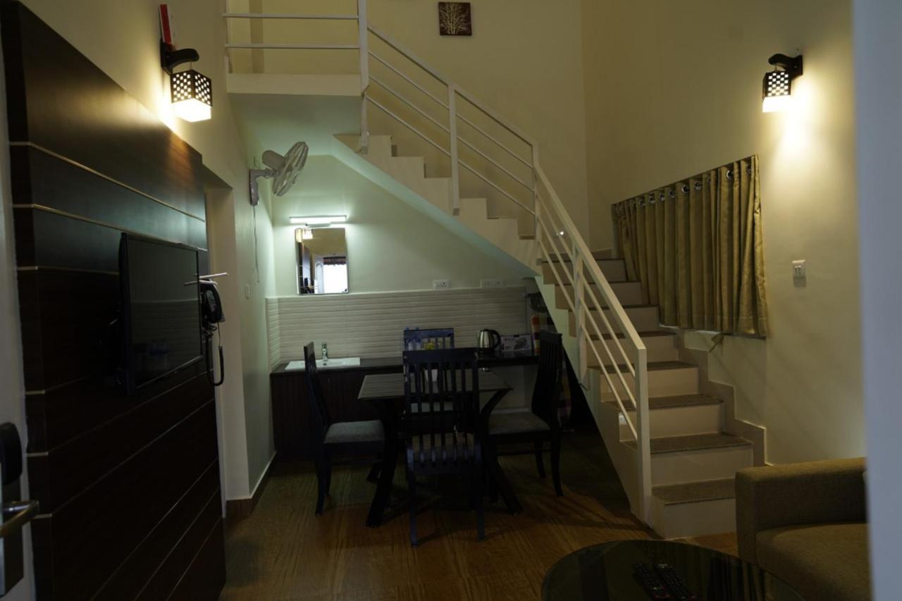 Mirth Hotels And Resorts Kanthalloor ภายนอก รูปภาพ
