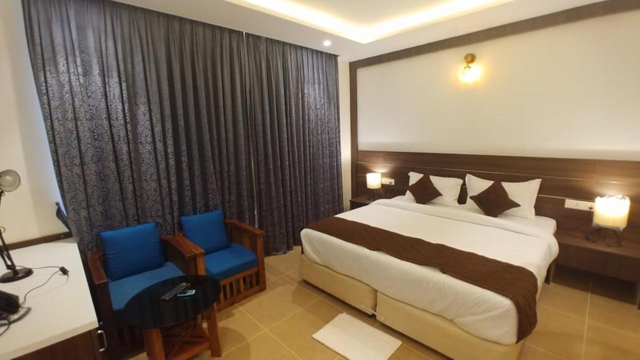 Mirth Hotels And Resorts Kanthalloor ภายนอก รูปภาพ